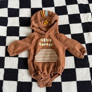 Old Navy Brown Little Turkey Bodysuit Unisex Size 0-3 Month‎